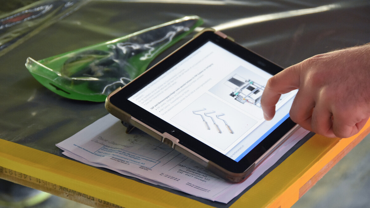 Informationen zu unseren Systemlösungen, Dienstleistungen und zur Software zum herunterladen
