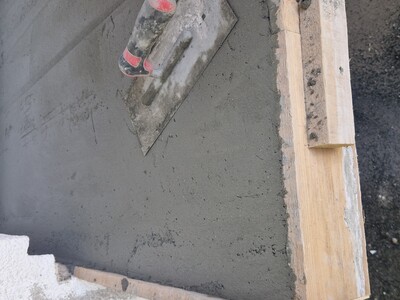 Die hochwertige Carbon-Bewehrung und der hochwertige Mörtel ermöglichten eine Effiziente Sanierung der Balkone.